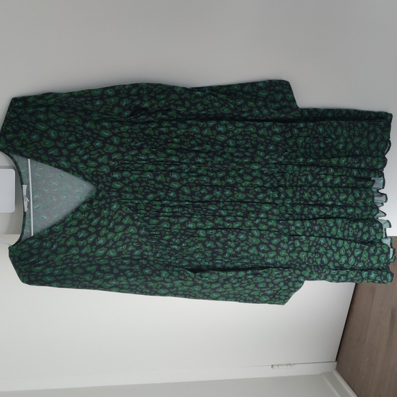 Ange longsleeve Dress - Picture 1 of 4